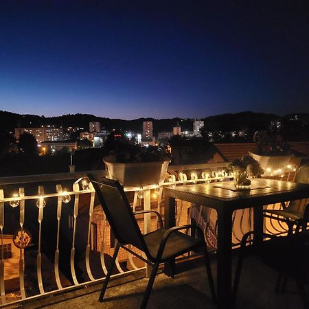 Apartmani Elegance トゥズラ エクステリア 写真