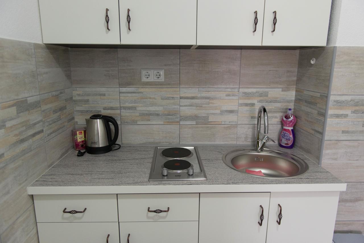 Apartmani Elegance トゥズラ エクステリア 写真